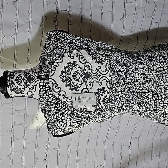 Cache black white sz 6 sheath dress new with tags cut out back - Picture 3 of 7